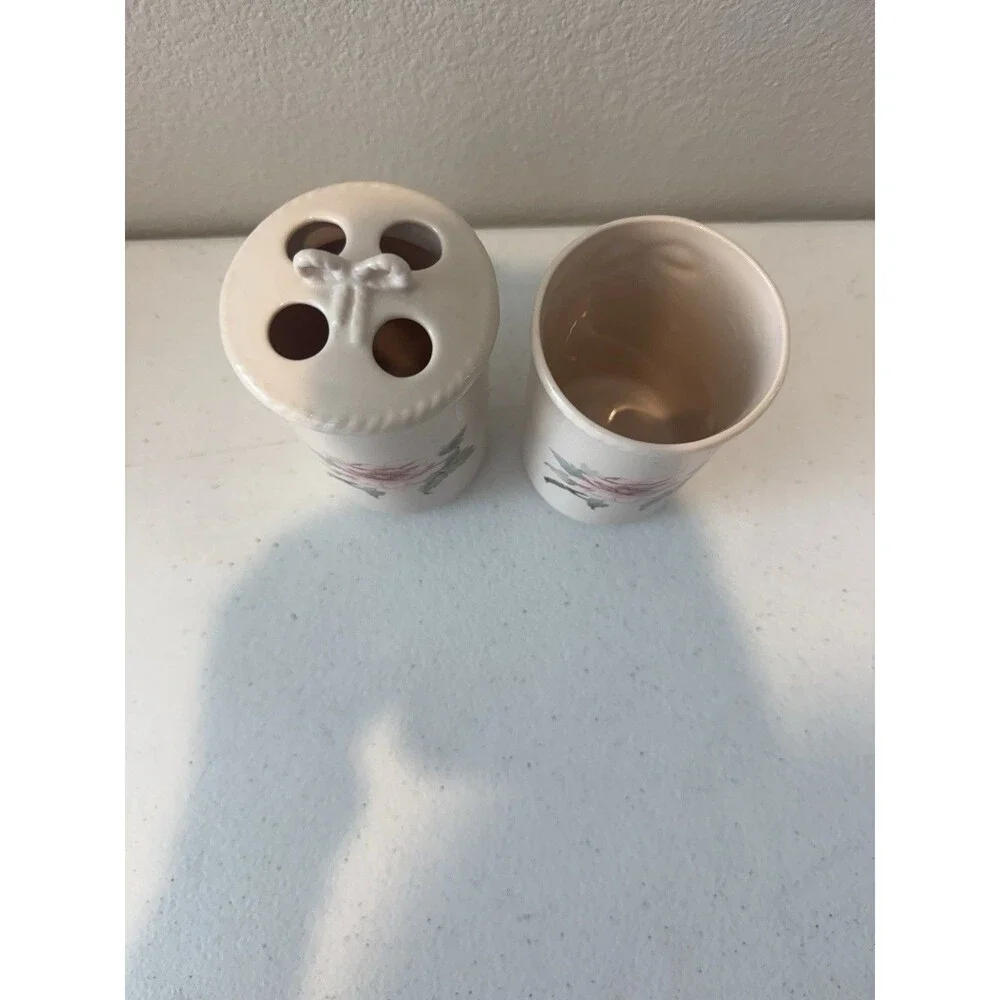 Vintage Floral Bathroom Set Toothbrush Holder & Tumbler